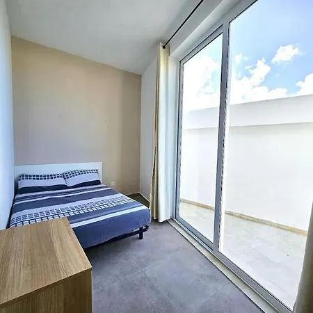 Apartament Ph In St Paul's Bay Sleeps 9 St Paul's Bay